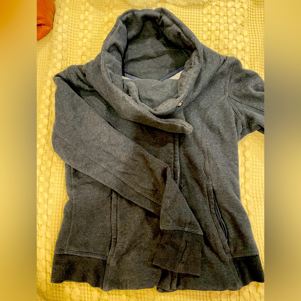 Lululemon navy heather wrap scarf jacket